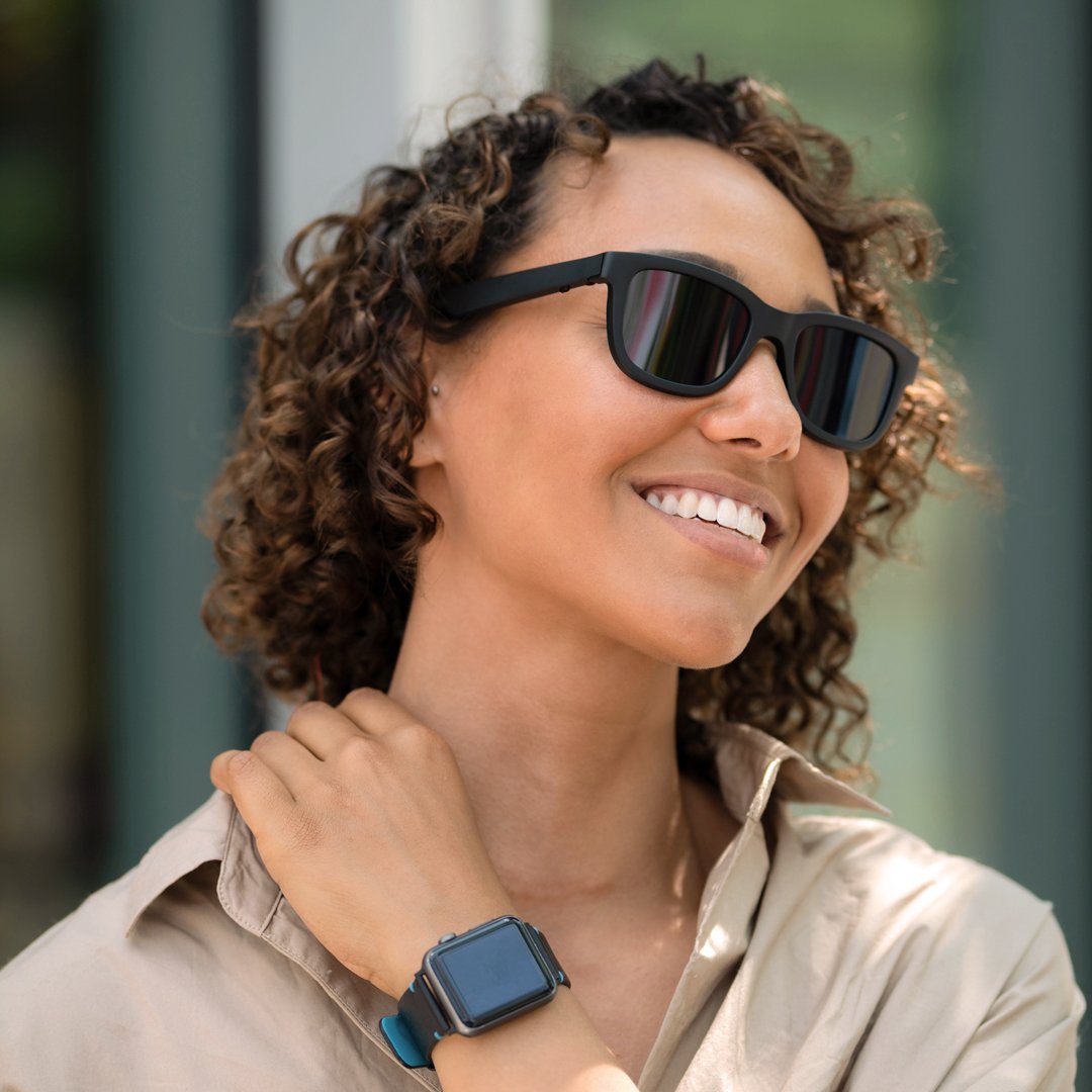 EyeQ – Occhiali da sole intelligenti con tonalità regolabile e audio integrato 🔥Approfitta dello sconto esclusivo!🔥